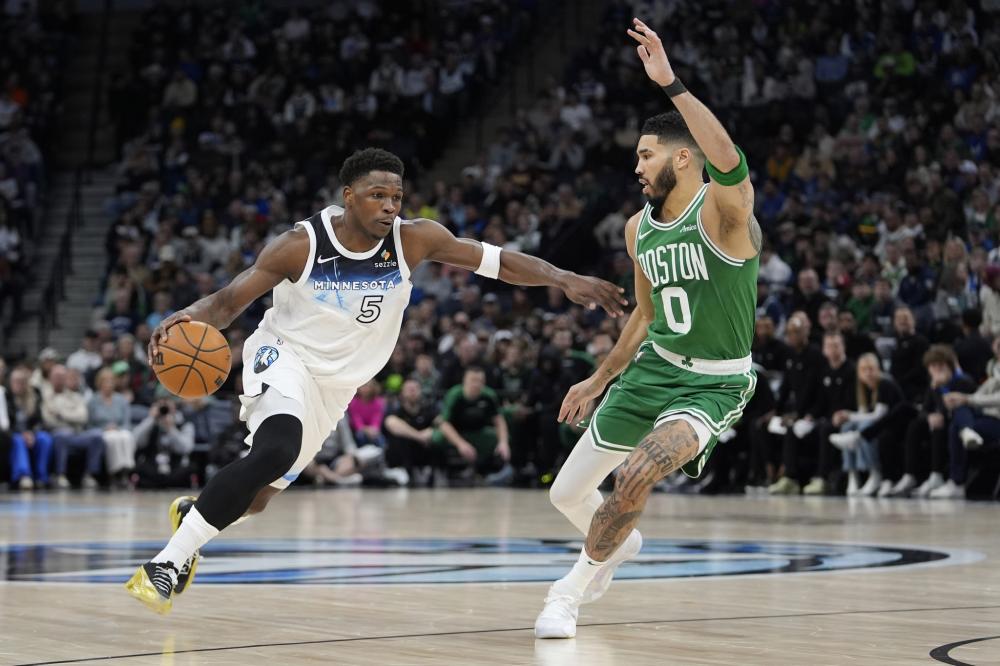 球和前锋的 球和前锋的