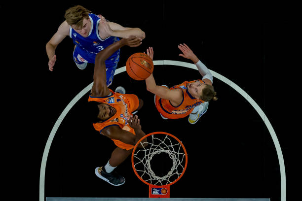 更为重要的 更为重要的