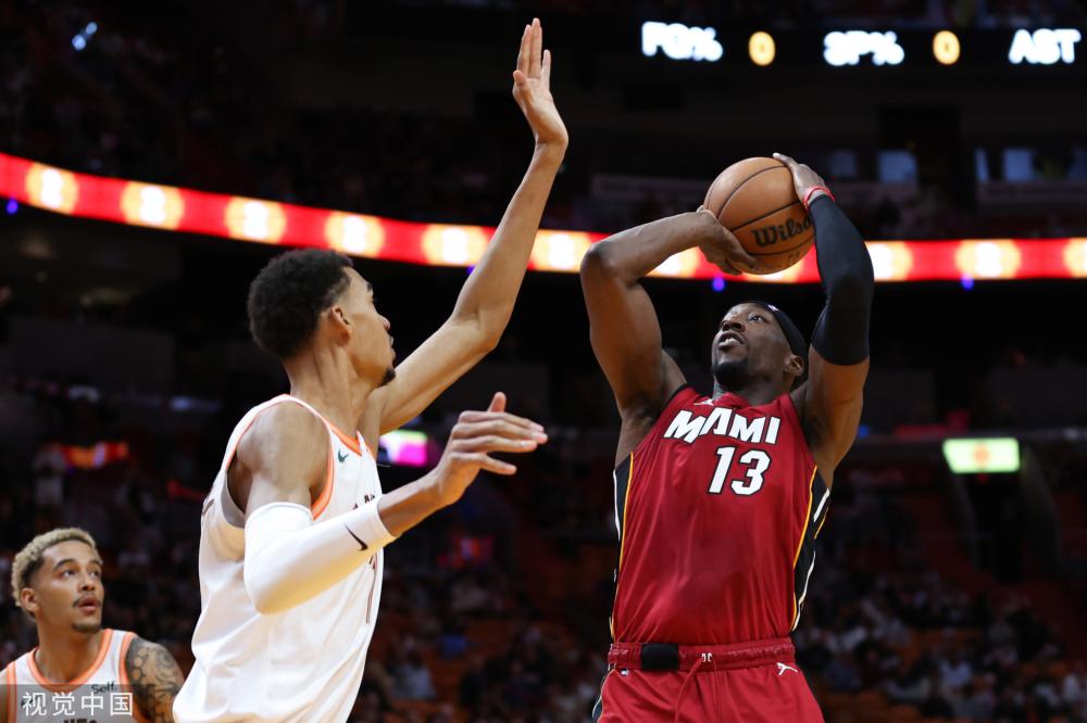 与此同时 与此同时